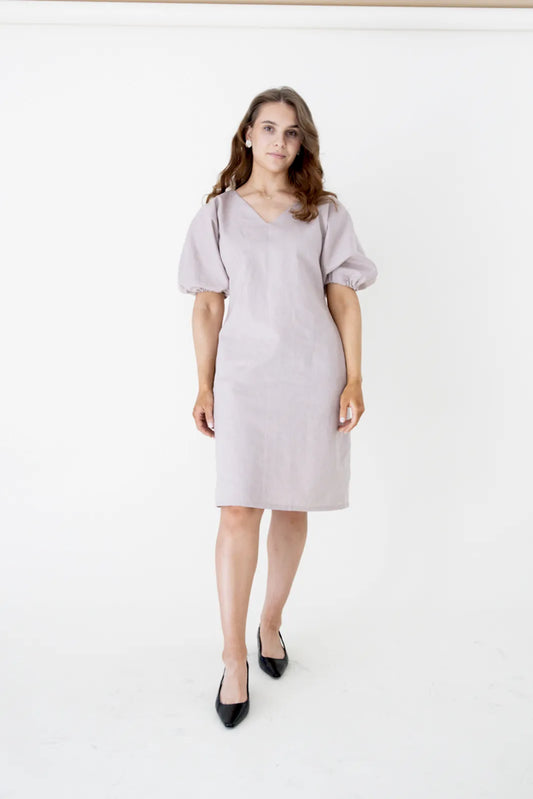 kaunis puffmekko pellavasta arkeen ja juhlaan.