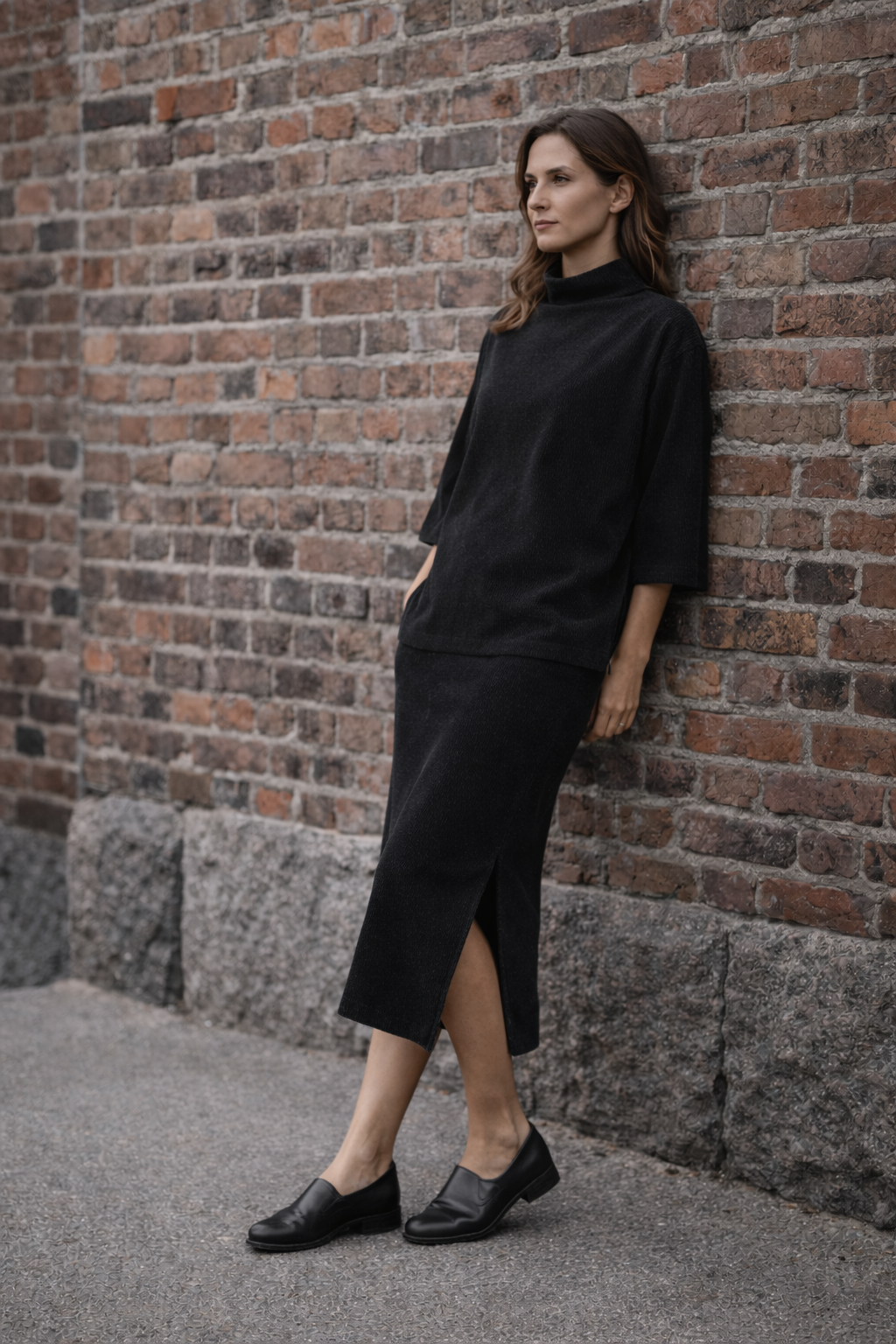 AILA - Longline Blouse, Black