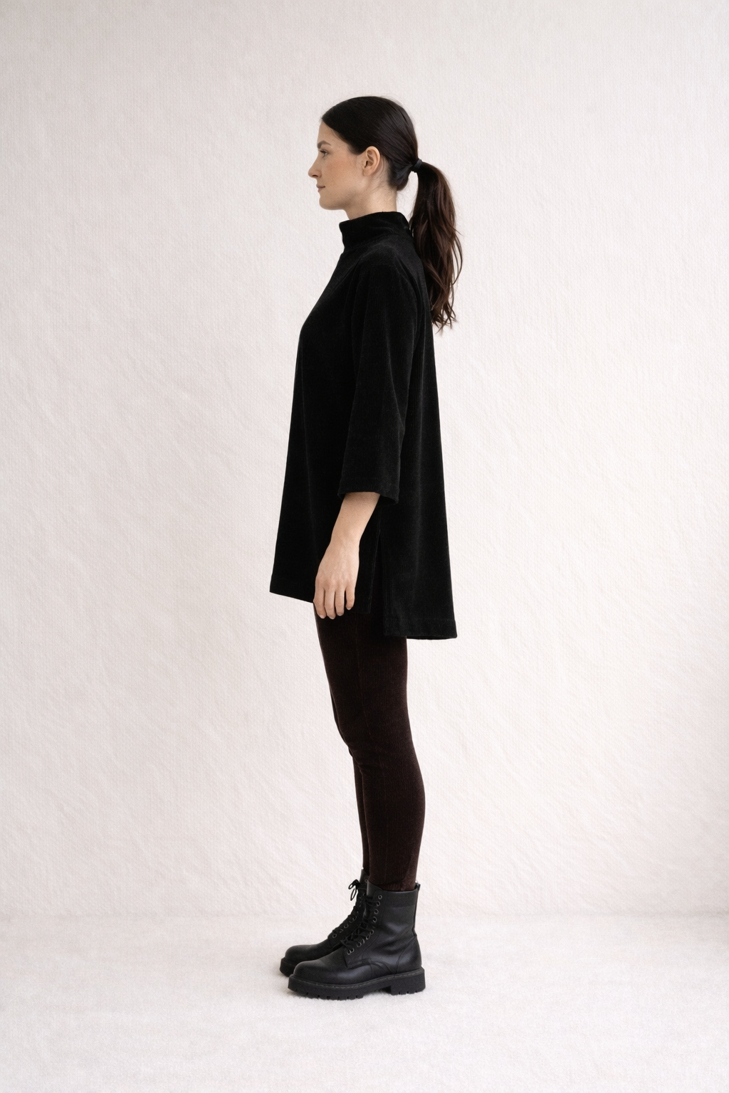 AILA - Longline Blouse, Black