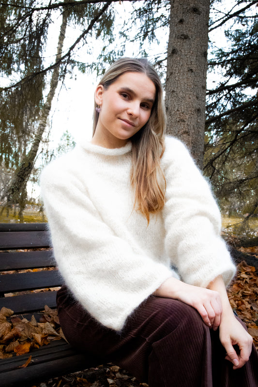 Aura Blouse - Mohair Knitting Pattern PDF | English